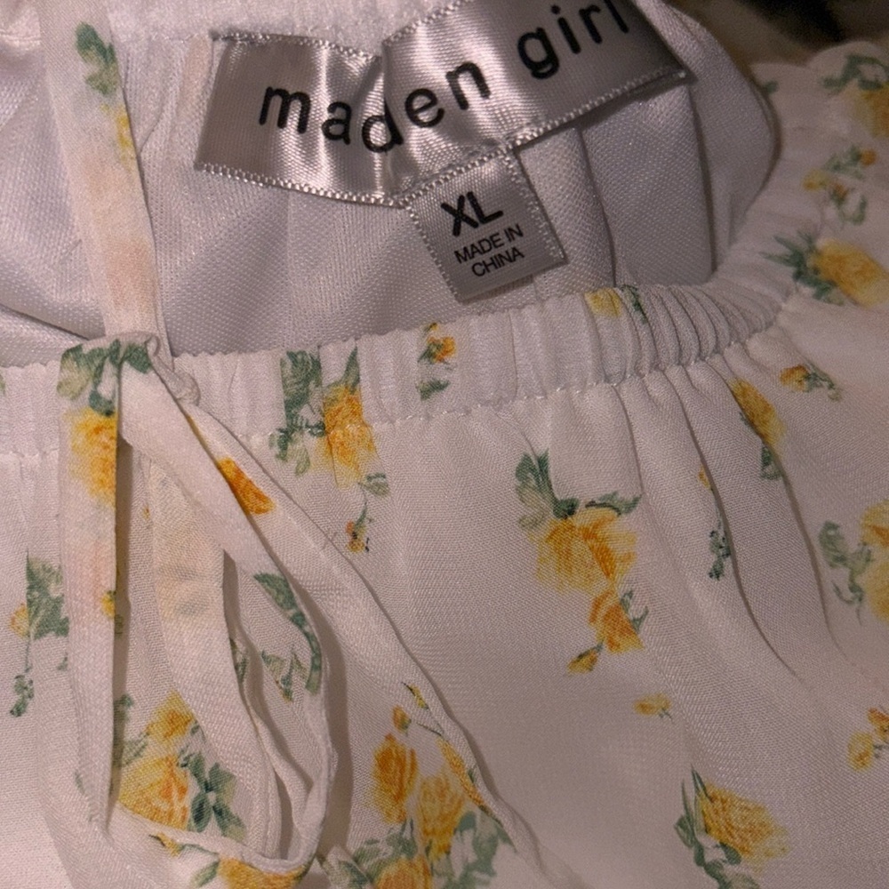 MADDEN GIRL Floral Ditsy Belted Hi-Low Dress(Bust 40” W30”L40”-50”) - Picture 4 of 5